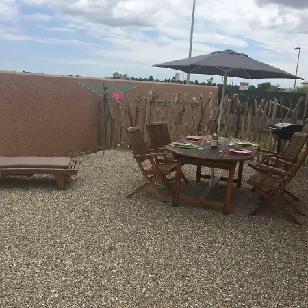 Independant Le Mahana Apartment *