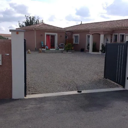 Independant Le Mahana Apartment Magalas